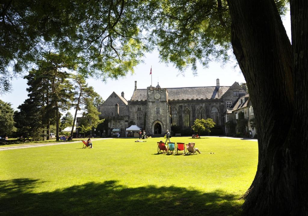 Dartington Hall Bed & Breakfast Totnes Exterior photo