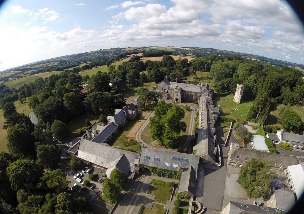 Dartington Hall Totnes Exterior photo